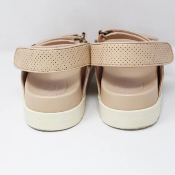 *ON SALE* Gucci #51145 Double G Slingback Sandals Size 38 - Picture 3 of 9